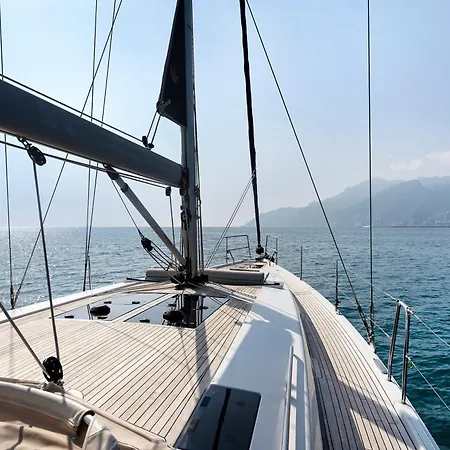 Ботель Sailboat Hanse 455 Позитано